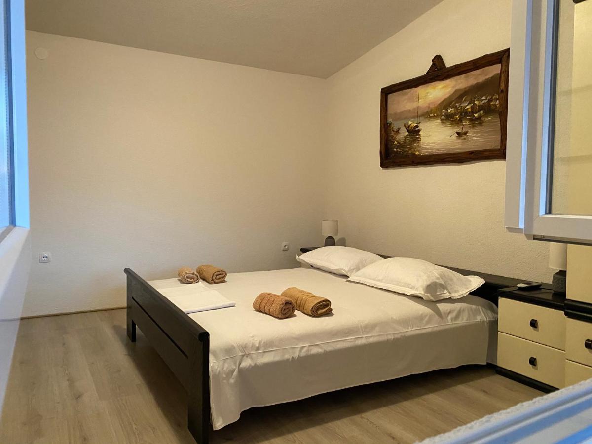 Summer Breeze Baska Voda Ngoại thất bức ảnh