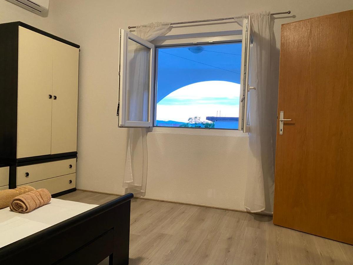 Summer Breeze Baska Voda Ngoại thất bức ảnh